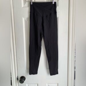 aerie offline Black High-Waist V-Crossover Leggings 7/8 length medium